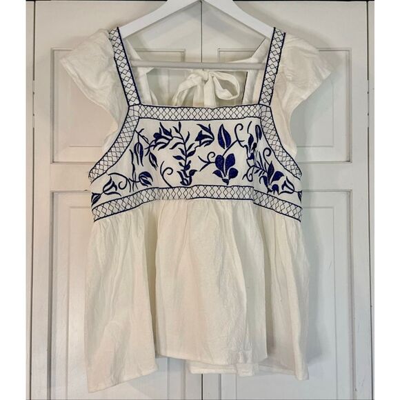 Shein NWT white ruffle sleeve embroidered blouse M - Picture 3 of 10